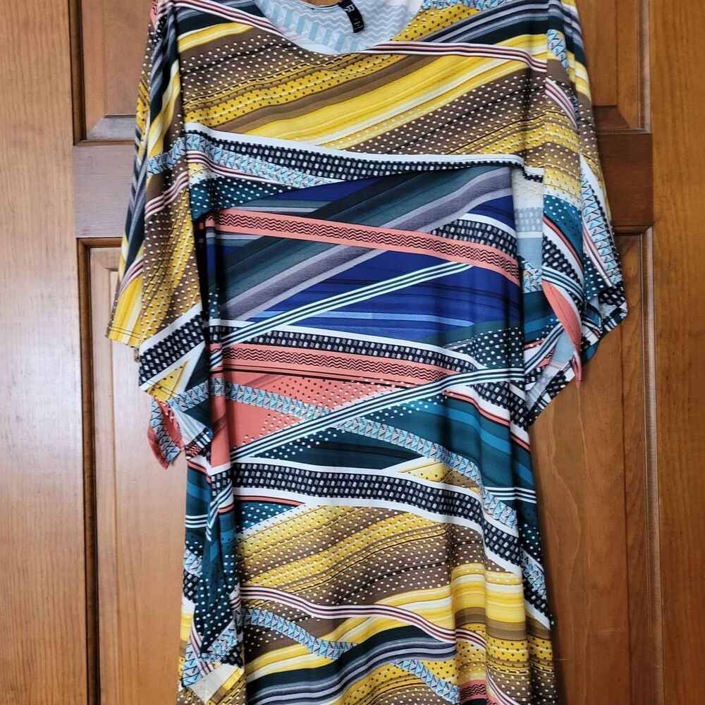 Womens Medium J.J. Top